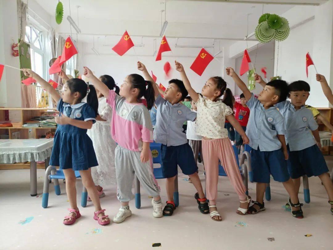 项羽和刘邦比起来，究竟谁更适合管理国家呢？游戏画面