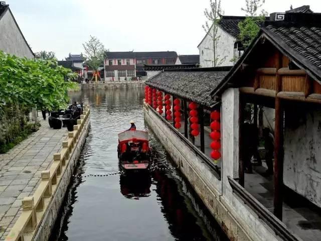我市核发首张地役权不动产登记证明